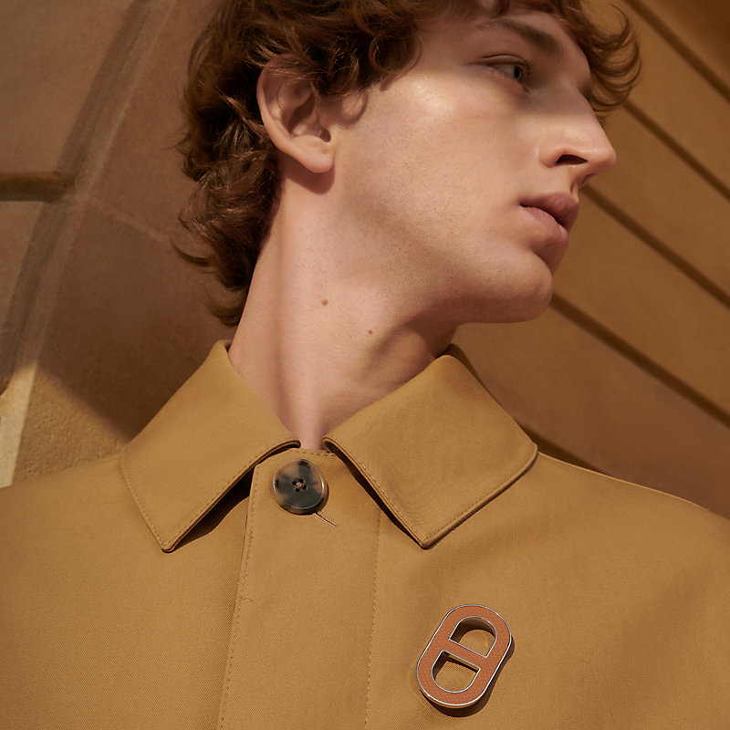 ブローチ 《シェーヌ・ダンクル》 | Hermès - エルメス-公式サイト