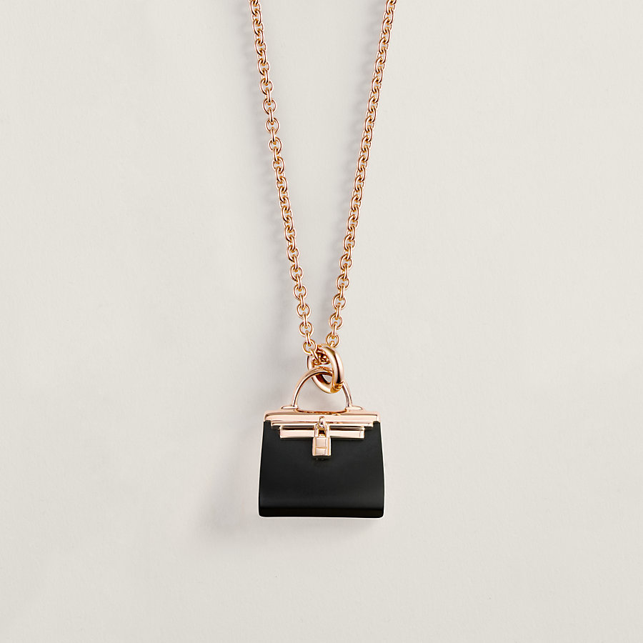 ペンダント 《アミュレット》 ケリー | Hermès - エルメス-公式サイト