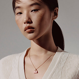 ペンダント 《アミュレット》 ケリー - ピンクゴールド | Hermès 