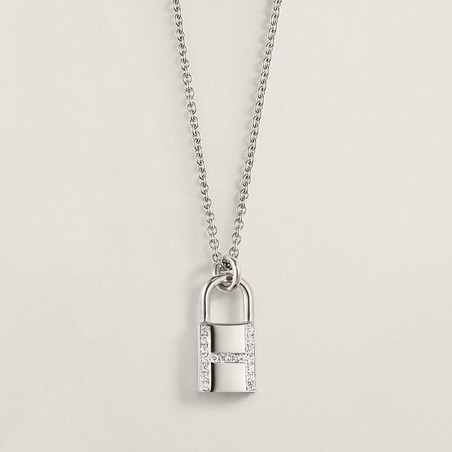 ペンダント 《ケリー・カデナ》 | Hermès - エルメス-公式サイト
