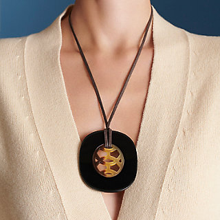 ペンダント 《リフト》 GM | Hermès - エルメス-公式サイト 