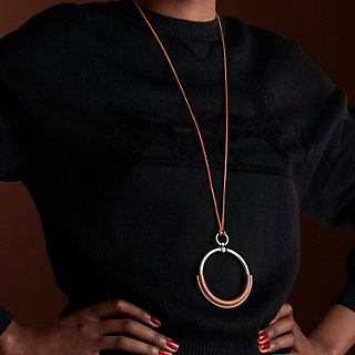 ペンダント 《ループ》 | Hermès - エルメス-公式サイト 