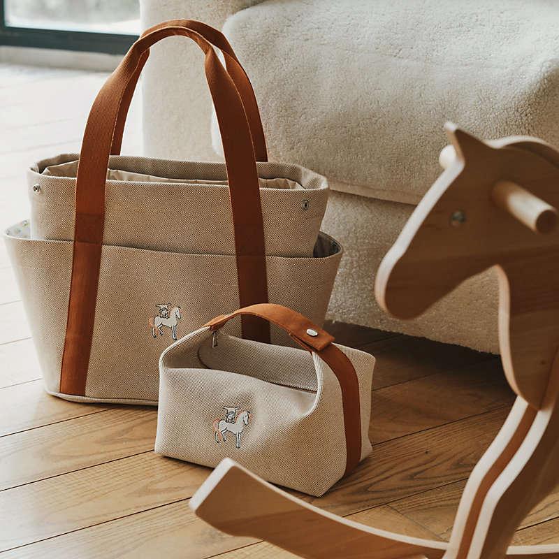 エルメス ブリッド ア ブラック カブリオル GM 103587M ポーチ ポーチ  