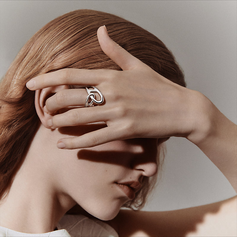 リング 《シェーヌ・ダンクル・パンク》 | Hermès - エルメス-公式サイト 