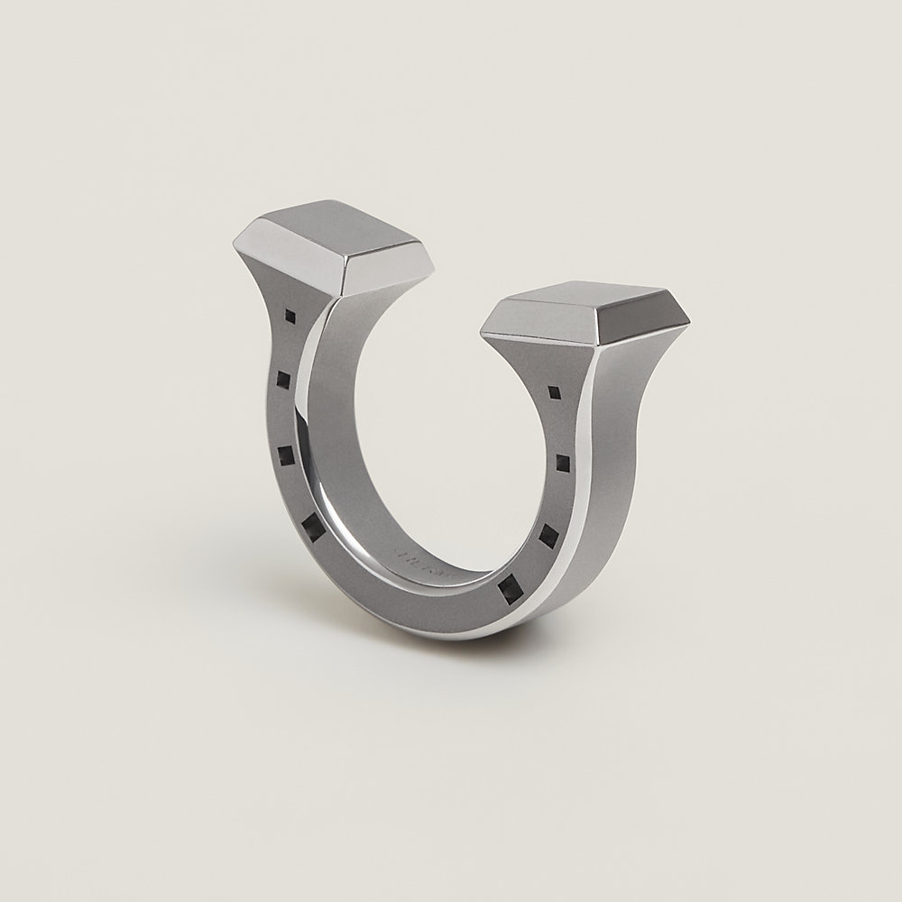 リング 《フェール・ア・シュヴァル》 | Hermès - エルメス-公式サイト 