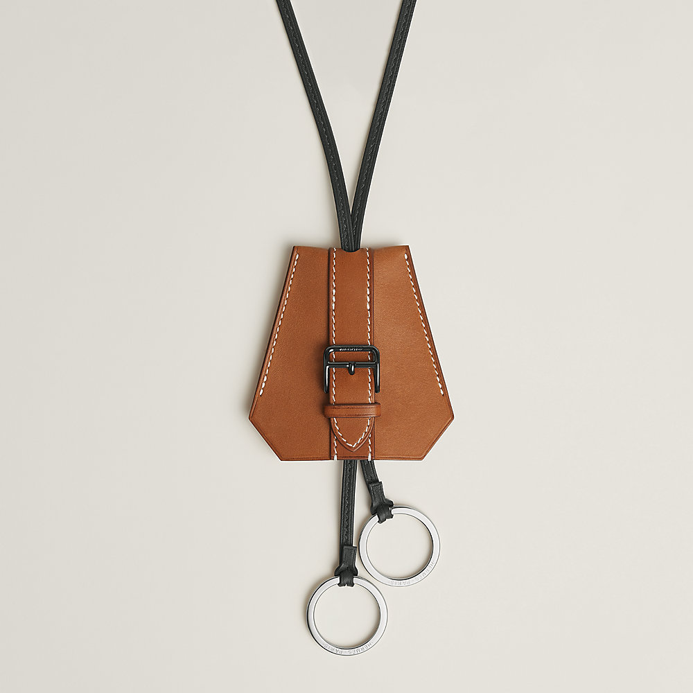ロングネックレス 《クロシェット/バックル》 - ベージュ | Hermès 