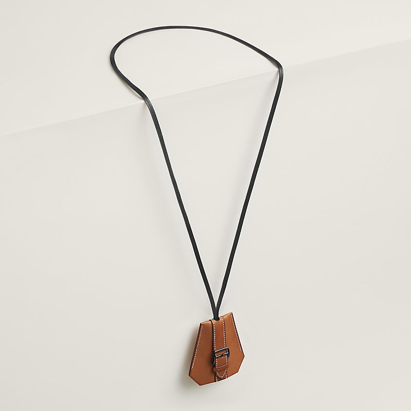 ロングネックレス 《クロシェット/バックル》 - ベージュ | Hermès 