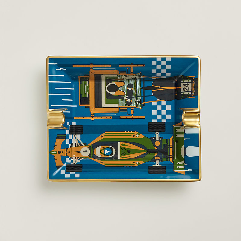 HERMES 灰皿とライターHERMES エルメス 灰皿 アッシュトレイ 馬柄 