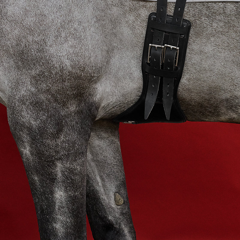 馬場用ゴム付き腹帯 エルゴノミック | Hermès - エルメス-公式サイト 