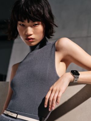 Series&nbsp;12 case & Band Apple Watch Hermès Single Tour 42&nbsp;mm Grand H, View: Worn, worn, view 2 of 3