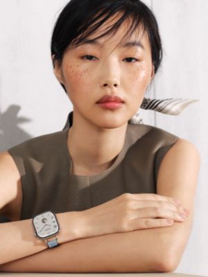 Series&nbsp;12 case & Band Apple Watch Hermès Single Tour 42&nbsp;mm Attelage, View: Worn, worn, view 2 of 3