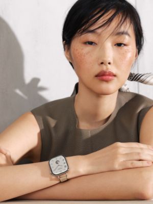 Series&nbsp;12 case & Band Apple Watch Hermès Single Tour 42&nbsp;mm Attelage, View: Worn, worn, view 2 of 3