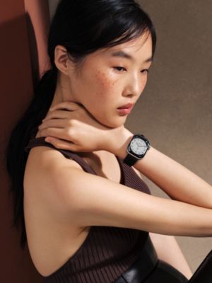 Series&nbsp;12 case & Band Apple Watch Hermès Single Tour 42&nbsp;mm Deployment Buckle Kilim, View: Worn, worn, view 2 of 3