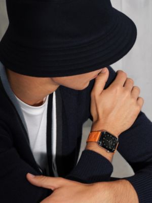 Series&nbsp;12 case & Band Apple Watch Hermès Single Tour 46&nbsp;mm Deployment Buckle Kilim, View: Worn, worn, view 2 of 3