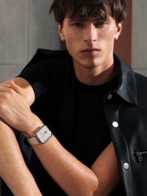 Series&nbsp;12 case & Band Apple Watch Hermès Single Tour 46&nbsp;mm Toile H, View: Worn, worn, view 2 of 4