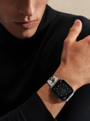Series&nbsp;12 case & Band Apple Watch Hermès Single Tour 46&nbsp;mm Animaux Bandana, View: Worn, worn, view 2 of 3