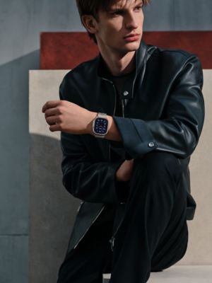 울트라 4 케이스 & 애플 워치 에르메스 스트랩, Grand H Titane 싱글 투어 49mm, 보기: 이미지: 제품 착용 이미지, worn, 2개 중 4번째 보기