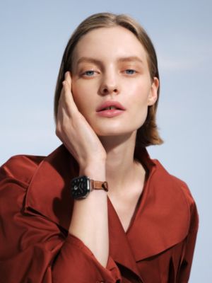 Band Apple Watch Hermès Single Tour 42&nbsp;mm Attelage, View: Worn, worn, view 2 of 4