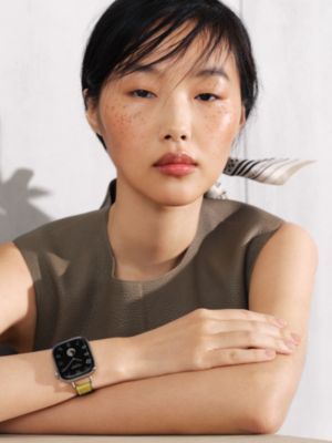Series&nbsp;12 case & Band Apple Watch Hermès Single Tour 42&nbsp;mm Attelage, View: Worn, worn, view 2 of 3