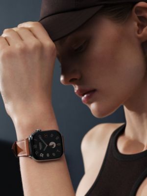 Series&nbsp;12 case & Band Apple Watch Hermès Single Tour 42&nbsp;mm, View: Worn, worn, view 2 of 3