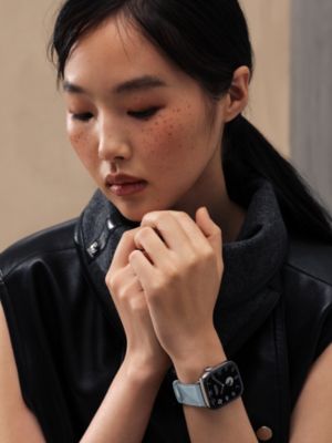 Series&nbsp;12 case & Band Apple Watch Hermès Single Tour 42&nbsp;mm, View: Worn, worn, view 2 of 3