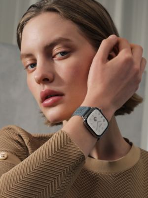 Series&nbsp;12 case & Band Apple Watch Hermès Single Tour 42&nbsp;mm Neo Tricot, View: Worn, worn, view 2 of 3