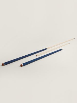 Off Piste cue stick for American pool table