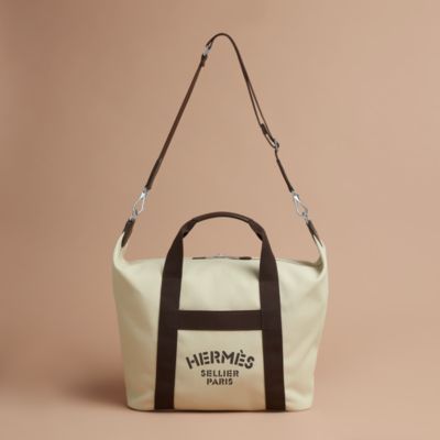 伝統に裏打ちされた乗馬と馬具の世界 | Hermès - エルメス-公式サイト
