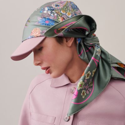 カレ 90 《ステイトリー・ホイールズ》 | Hermès - エルメス-公式サイト