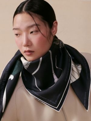 Nous Sommes Inseparables scarf 90, View: Worn, worn, view 2 of 3