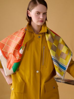 Camails a Carreaux scarf 90, View: Worn, worn, view 2 of 3