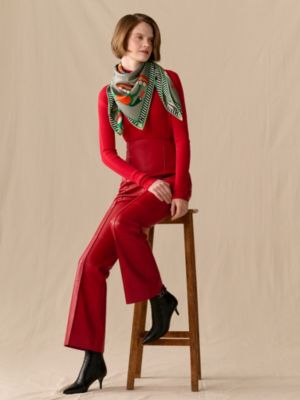 A Toute Allure 스카프 90, 보기: 이미지: 제품 착용 이미지, worn, 2개 중 3번째 보기