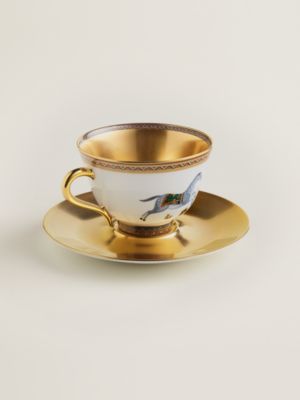 1號“東方駿馬”茶杯與杯碟, 檢視: 正面, front, 檢視共3張圖片的第3張