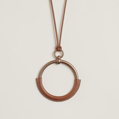 Loop pendant