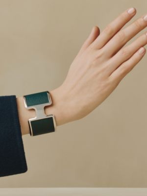 レザーブレスレット 《オランプ》, イメージ: 着用例, worn, ビュー2の2