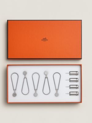 Scarf display system