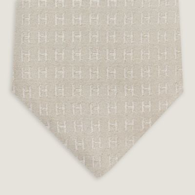 Faconnee H tie