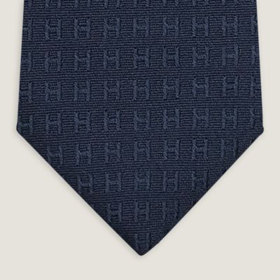 H織りタイ 7 cm 《ファソネ H》 | Hermès - エルメス-公式サイト