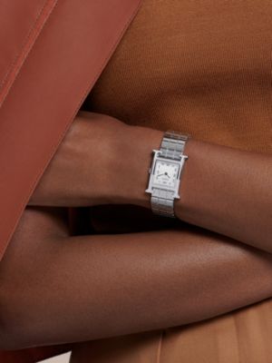 Reloj Heure H, tamaño pequeño, 25&nbsp;mm, Vista: Ver artículo puesto, worn, vista 2 de 4