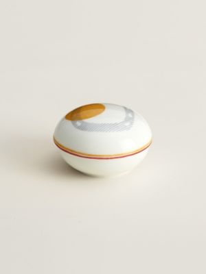 Saut Hermès small bowl with lid, View: Back, back, view 3 of 6