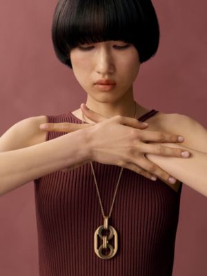 ペンダント 《ユリディス》 GM, イメージ: 着用例, worn, ビュー2の3