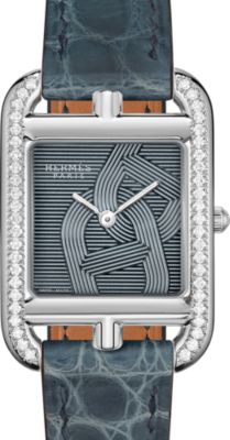 058996WW00_crop_3?size=3000,