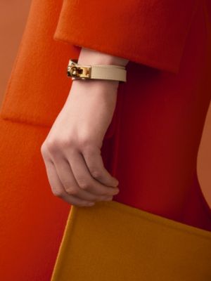 レザーブレスレット 《ケリー》 ドゥブルトゥール, イメージ: 着用例, worn, ビュー2の2