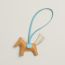 Rodeo Robeo Plush PM charm, paille/craie/winter blue