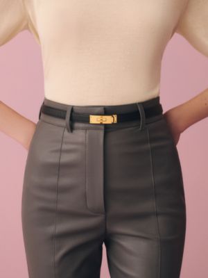 Kelly 18 벨트, 보기: 이미지: 제품 착용 이미지, worn, 2개 중 2번째 보기