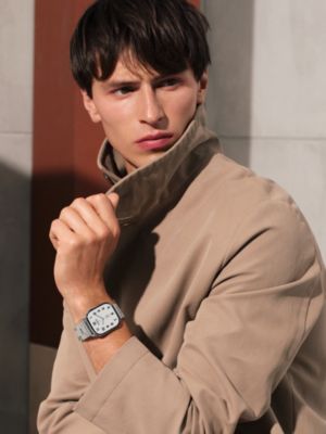 Series&nbsp;12 case & Band Apple Watch Hermès Single Tour 46&nbsp;mm Grand H, View: Worn, worn, view 2 of 3