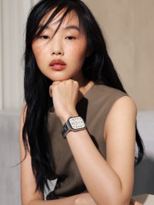 Series&nbsp;12 case & Band Apple Watch Hermès Single Tour 42&nbsp;mm Grand H, View: Worn, worn, view 2 of 4