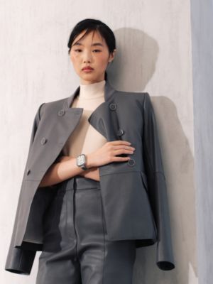 Series&nbsp;12 case & Band Apple Watch Hermès Single Tour 42&nbsp;mm Grand H Fin, View: Worn, worn, view 2 of 4