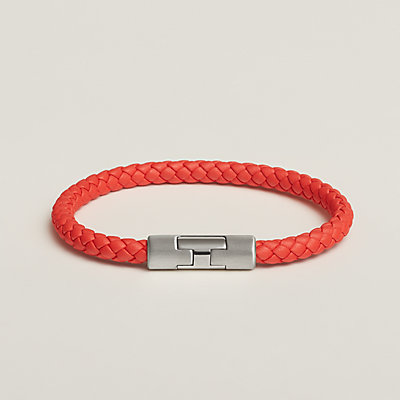 レザーブレスレット 《ビーアピ》 ドゥブルトゥール | Hermès レザーブレスレット 《ビーアピ》 ドゥブルトゥール | Hermès