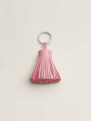 Hermès レザー キーホルダー カルメン キーホルダー 《カルメン》 - ピンク | Hermès - エルメス-公式サイト